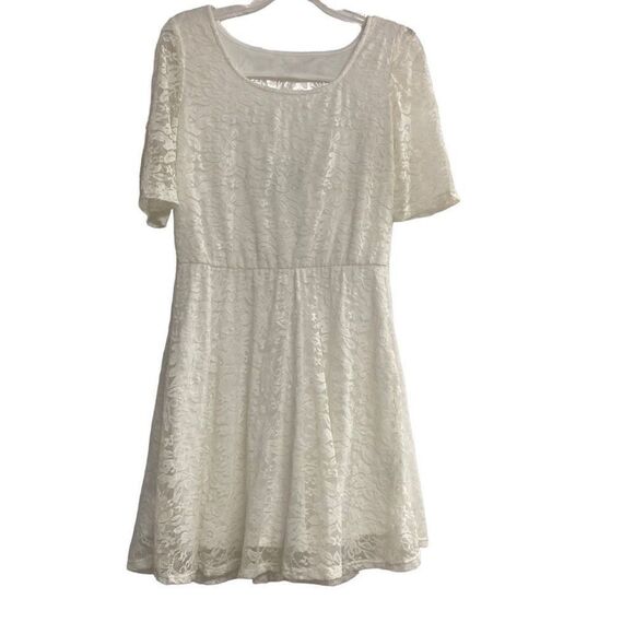 BY & BY Women’s Lace Cut-Out Dress Cream Size Large - Picture 1 of 10